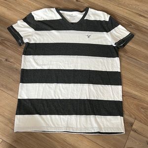 NWOT American Eagle v neck shirt